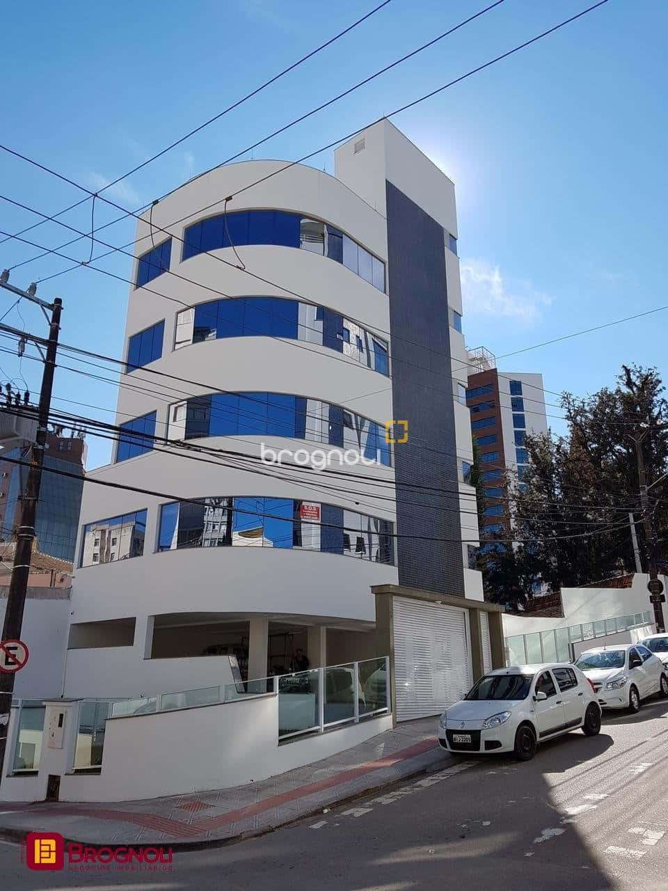 Prédio comercial com habite se no Centro de Florianópolis — foto principal