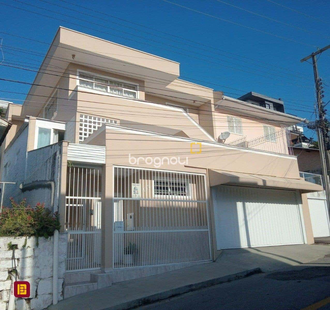 Casa 3 quartos apto 2 quartos e kit em Florianópolis/SC — foto principal