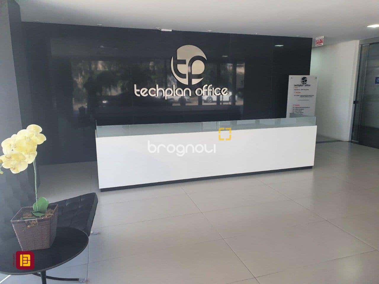 Sala para empresa com linda vista na SC 401 — foto principal