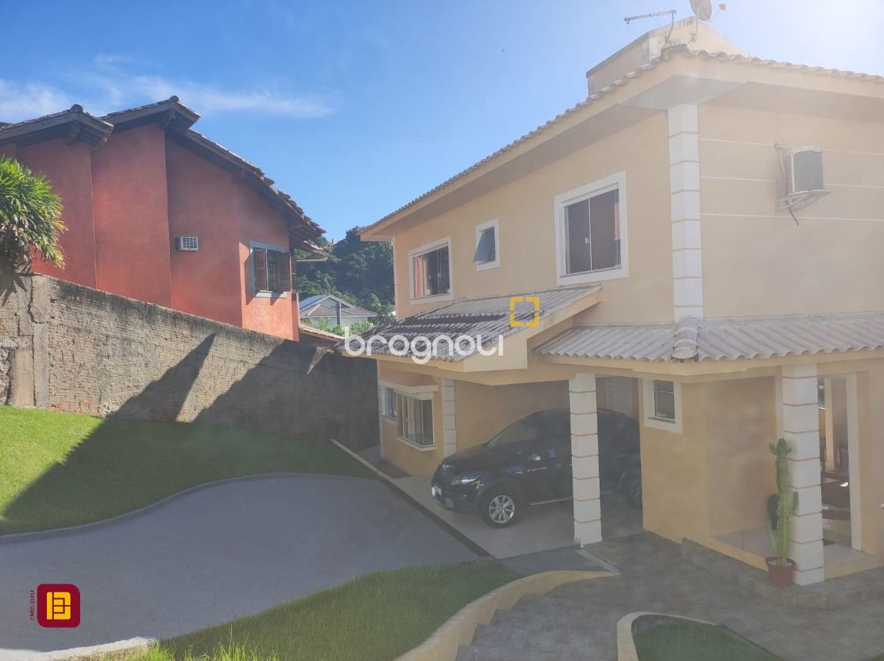 Casa à venda em Agronômica, Florianópolis/SC — foto principal