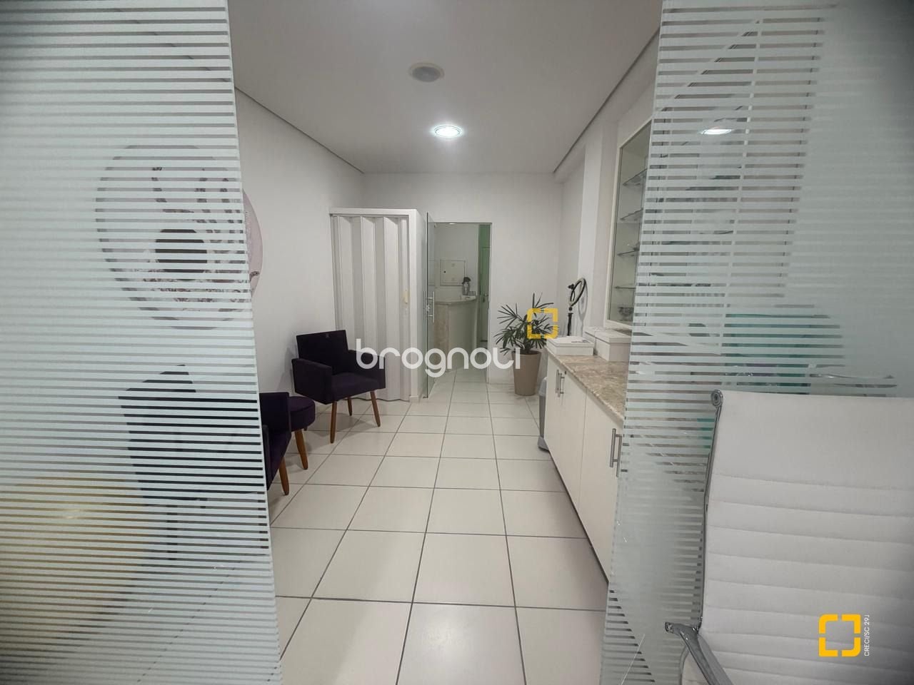 Sala Comercial à venda em Córrego Grande, Florianópolis/SC — foto principal