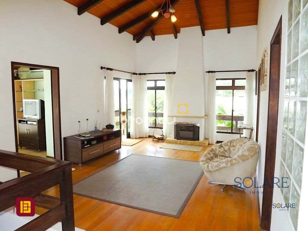 Casa financiável com 6 dormitórios (1 suíte) - 3 v — foto principal