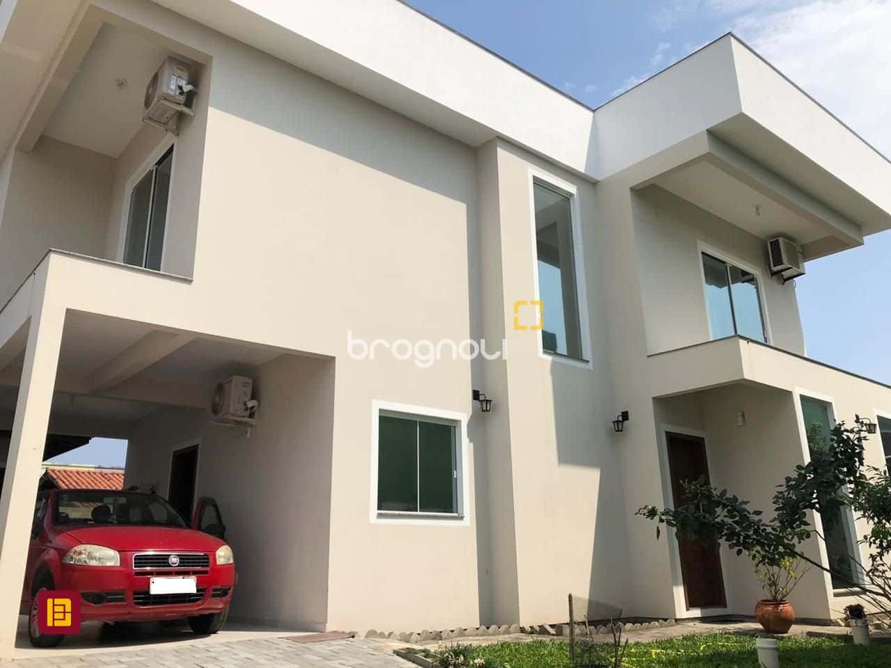 Casa com 4 dormitórios à venda no Campeche — foto principal