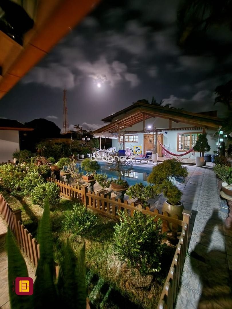 Casa à venda em Pântano do Sul, Florianópolis/SC — foto principal