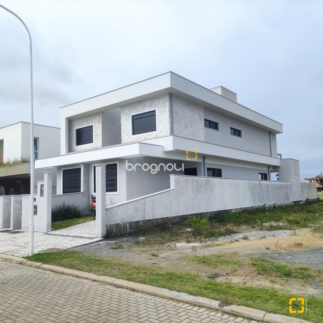 Casa à venda em Campeche, Florianópolis/SC — foto principal