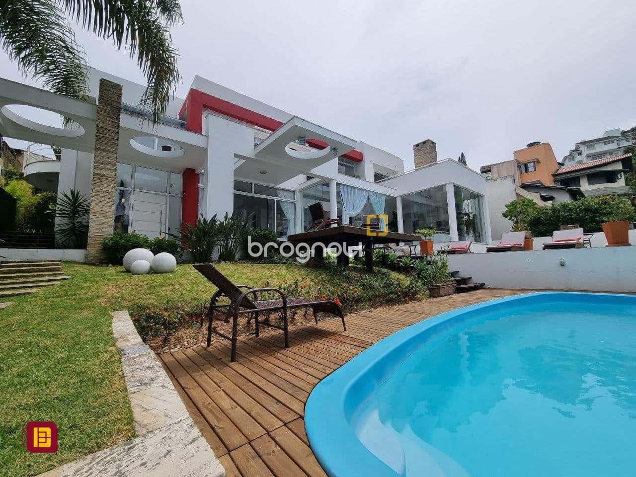 casa mansão a venda proximo beira-mar floripa — foto principal