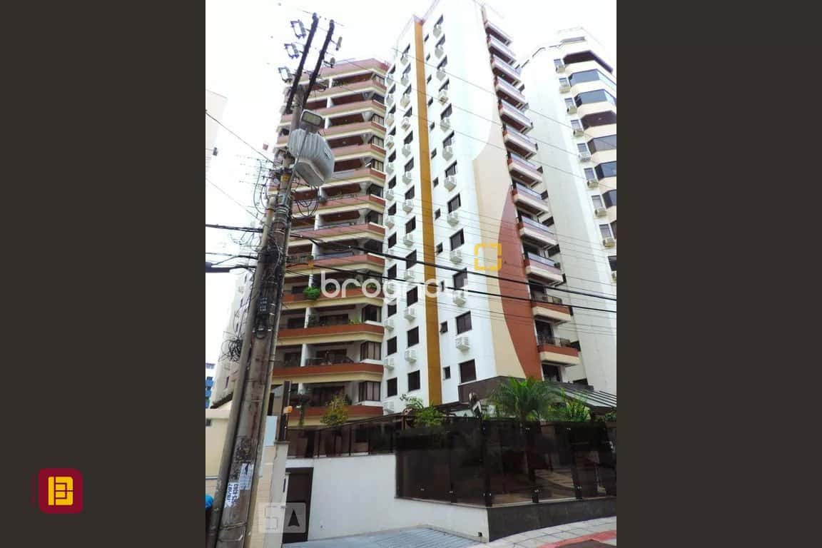 Espaço, conforto e localização privilegiada no Centro de Florianópolis - 170m², 4 dormitórios e 3 va — foto principal