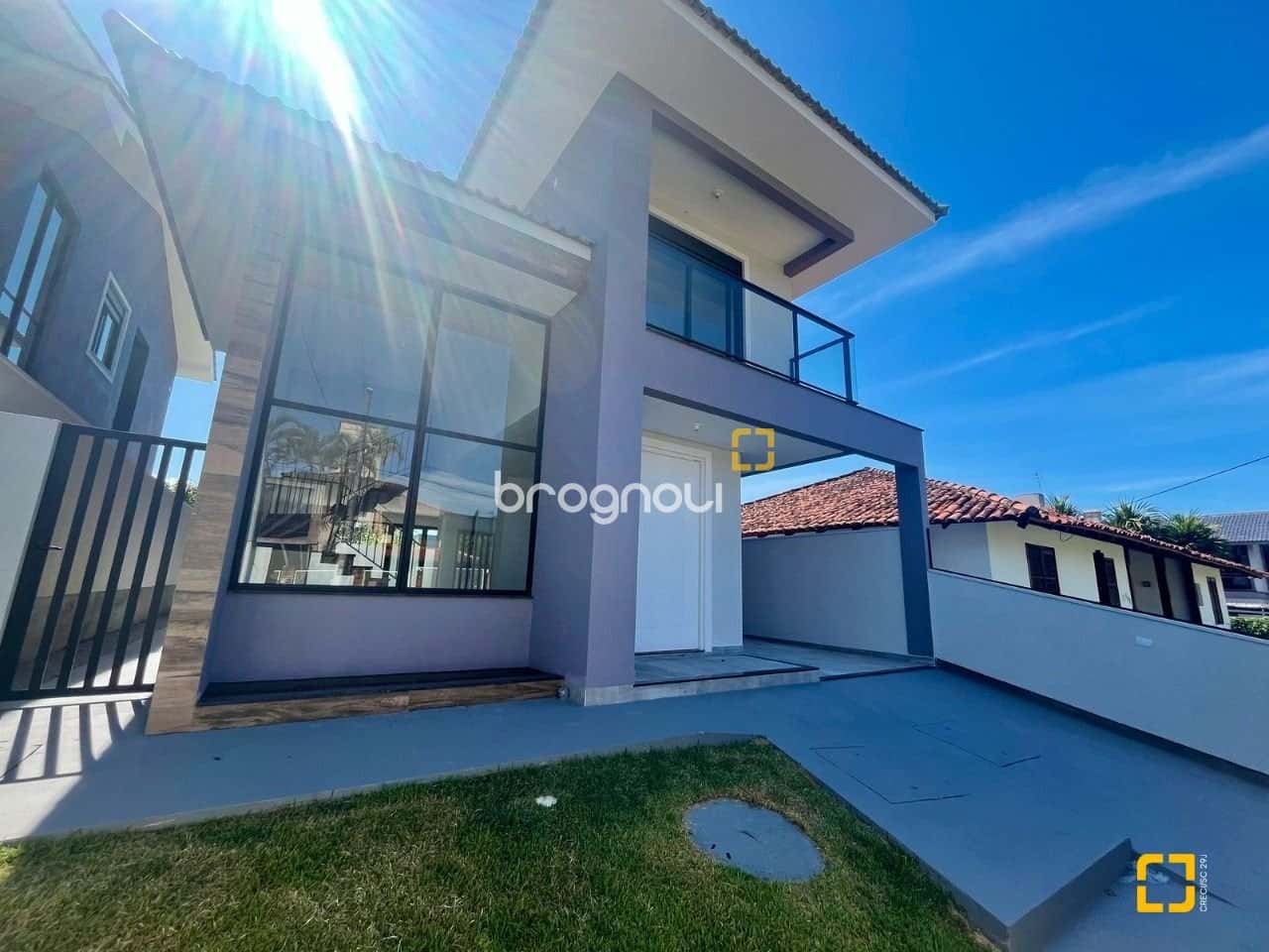 CASA INDIVIDUAL 3 SUÍTES NA LAGOA DA CONCEIÇÃO — foto principal