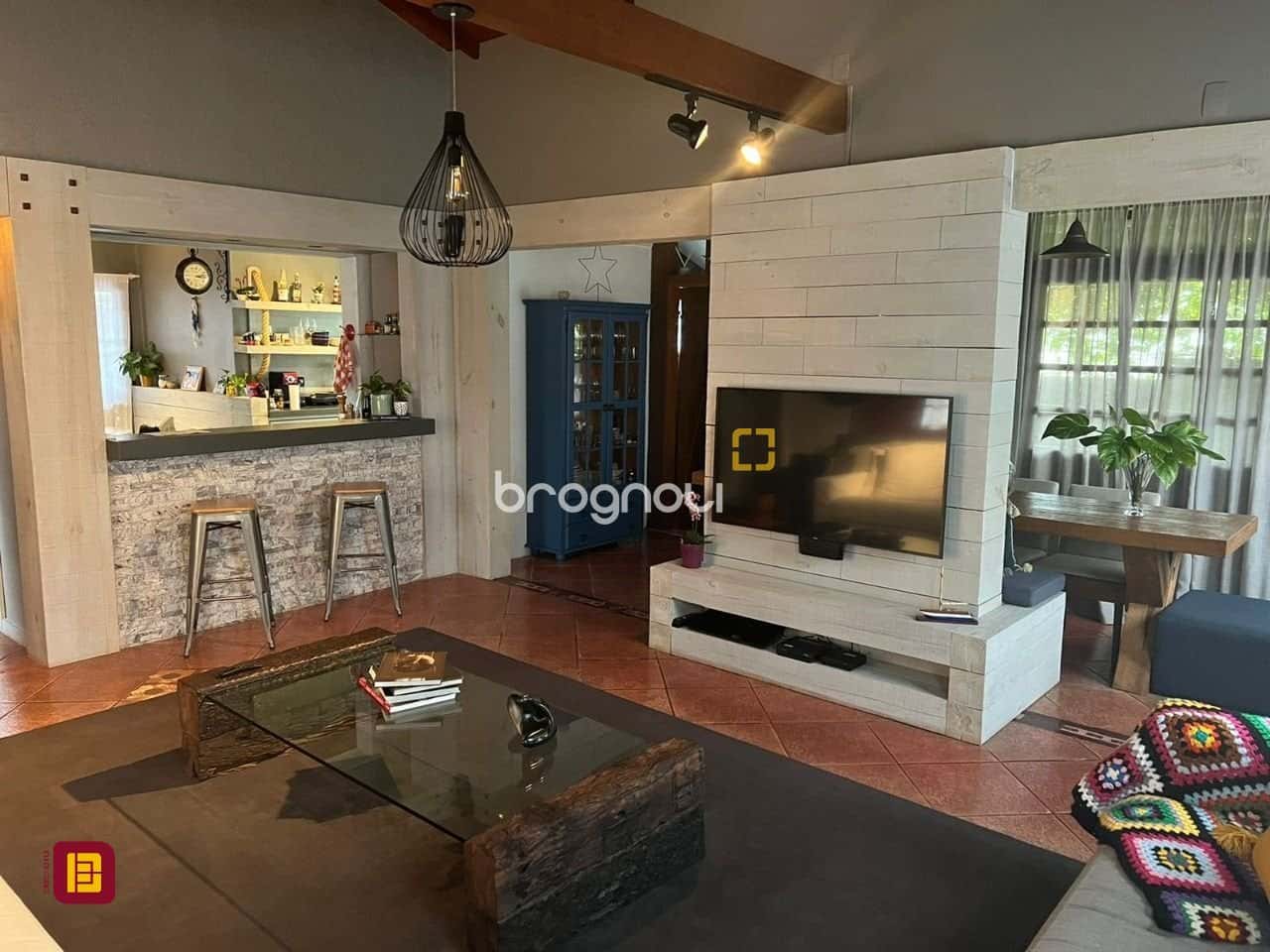 CASA COM TRÊS DORMITÓRIOS -SANTO ANTÔNIO DE LISBOA — foto principal