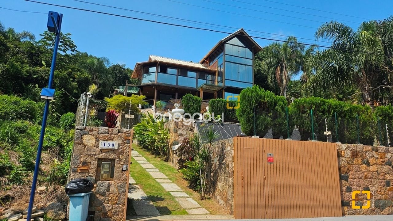 Casa à venda em Praia Brava, Florianópolis/SC — foto principal