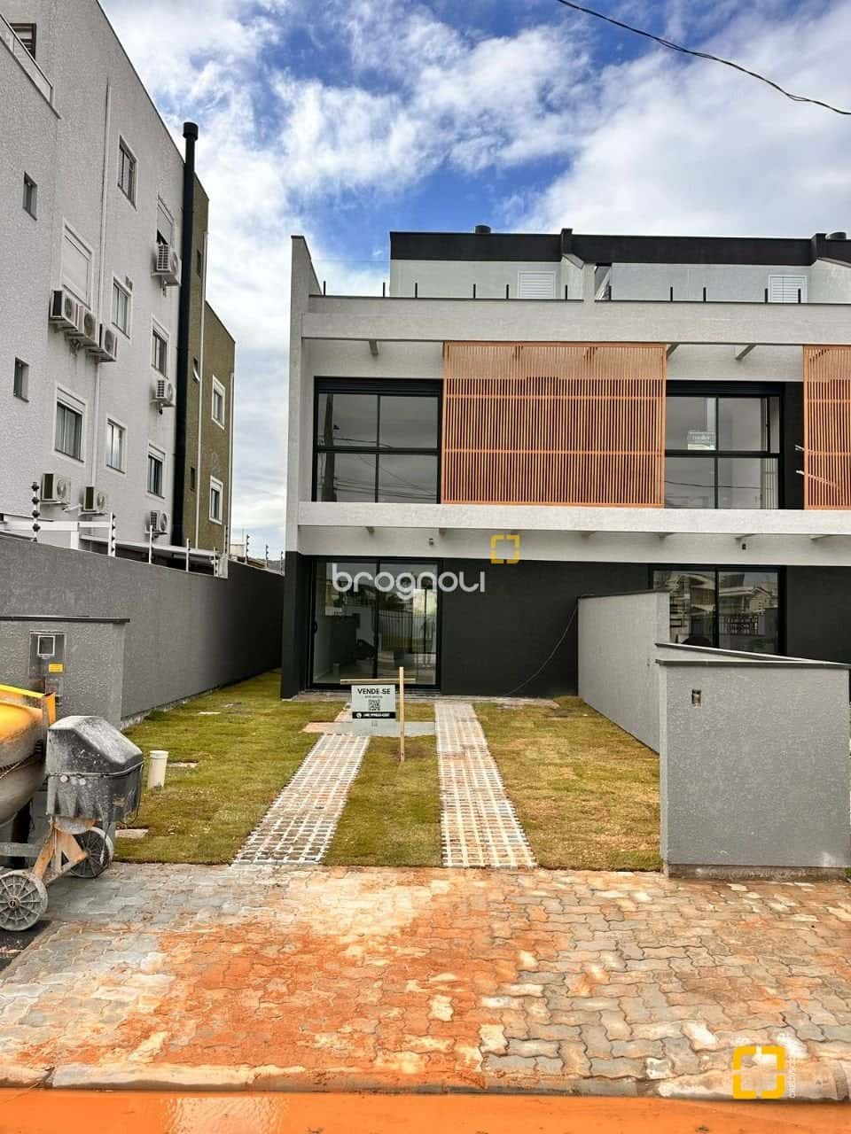 BROGNOLI VENDE- Casa na região das Gaivotas, Praia dos Ingleses. — foto principal