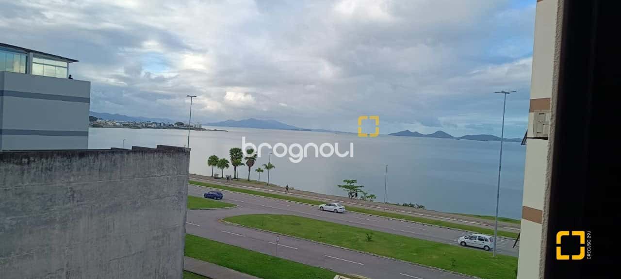 Apartamento à venda com 3 dormitórios, 1 suíte, sacada, 1 vaga - bairro Estreito - Florianópolis — foto principal
