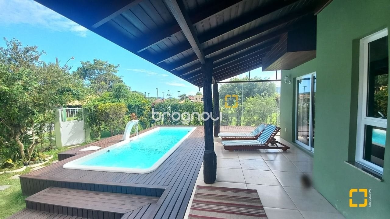 Casa em Condomínio à venda em Campeche, Florianópolis/SC — foto principal