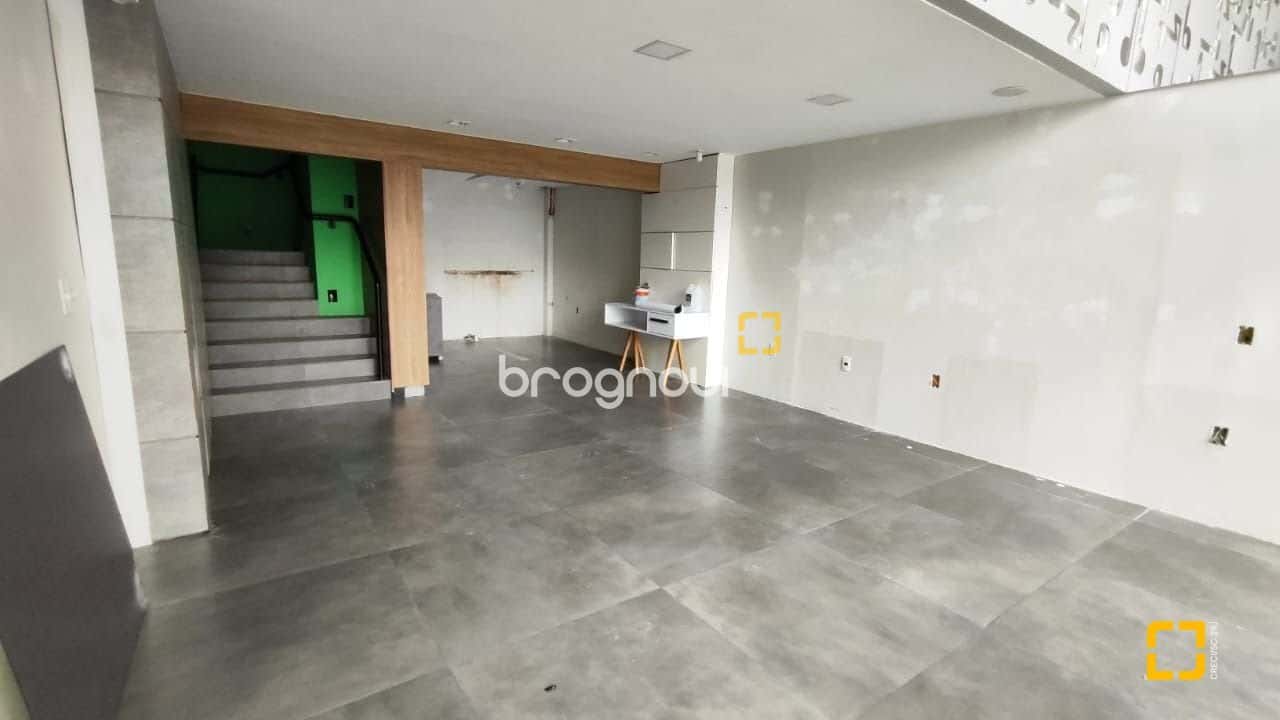 LOJA COMERCIAL TÉRREA NO CENTRO DE FLORIANÓPOLIS — foto principal