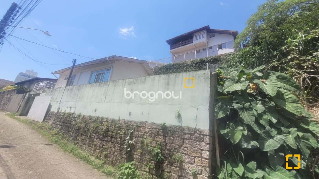 Casa a venda na Agronômica, Florianópolis — foto principal