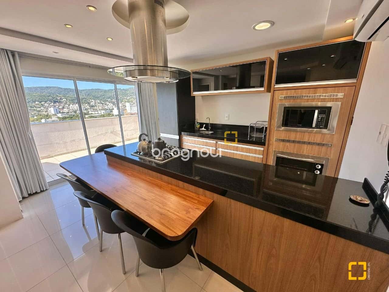Cobertura Duplex com Vista Privilegiada - 3 Quartos | 118m² | Semi-Mobiliada — foto principal