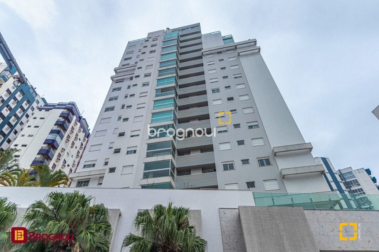 Apartamento à venda em Centro, Florianópolis/SC — foto principal