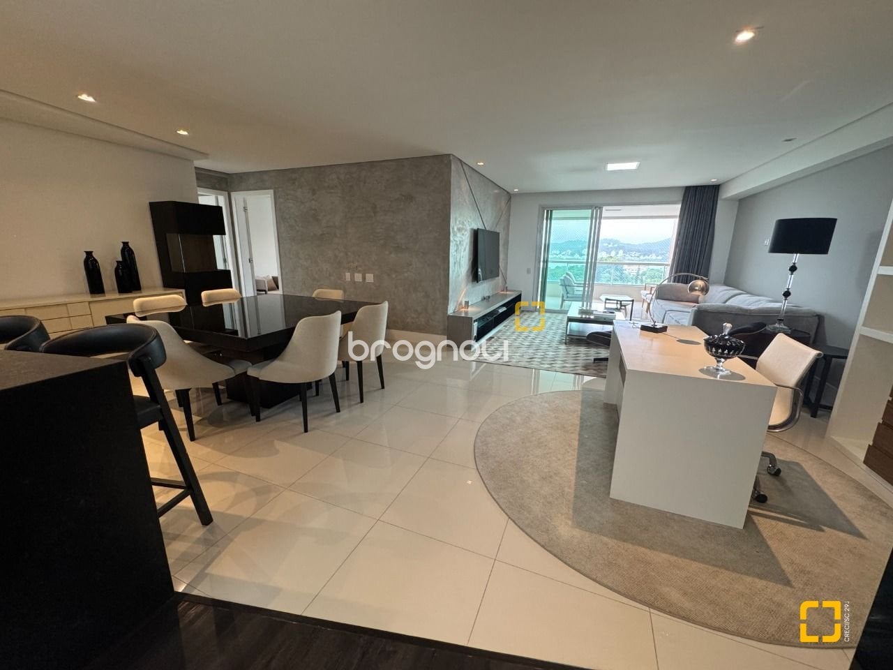Apartamento à venda em Agronômica, Florianópolis/SC — foto principal