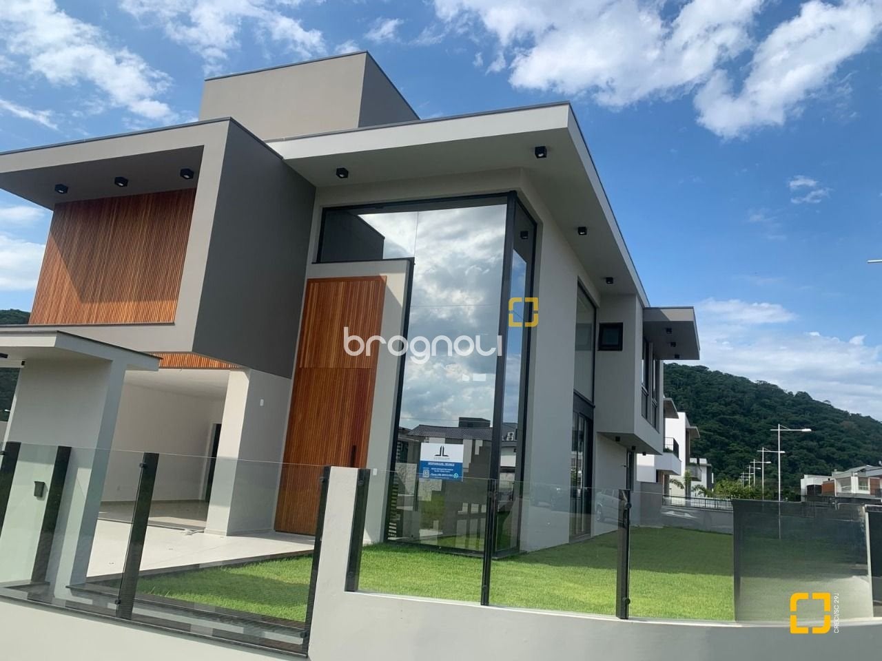 Casa à venda em Rio Tavares, Florianópolis/SC — foto principal