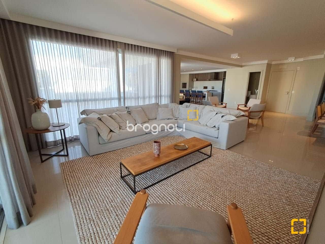 BROGNOLI VENDE - Cobertura em condomínio clube com Vista para o Mar - Pé na Areia — foto principal