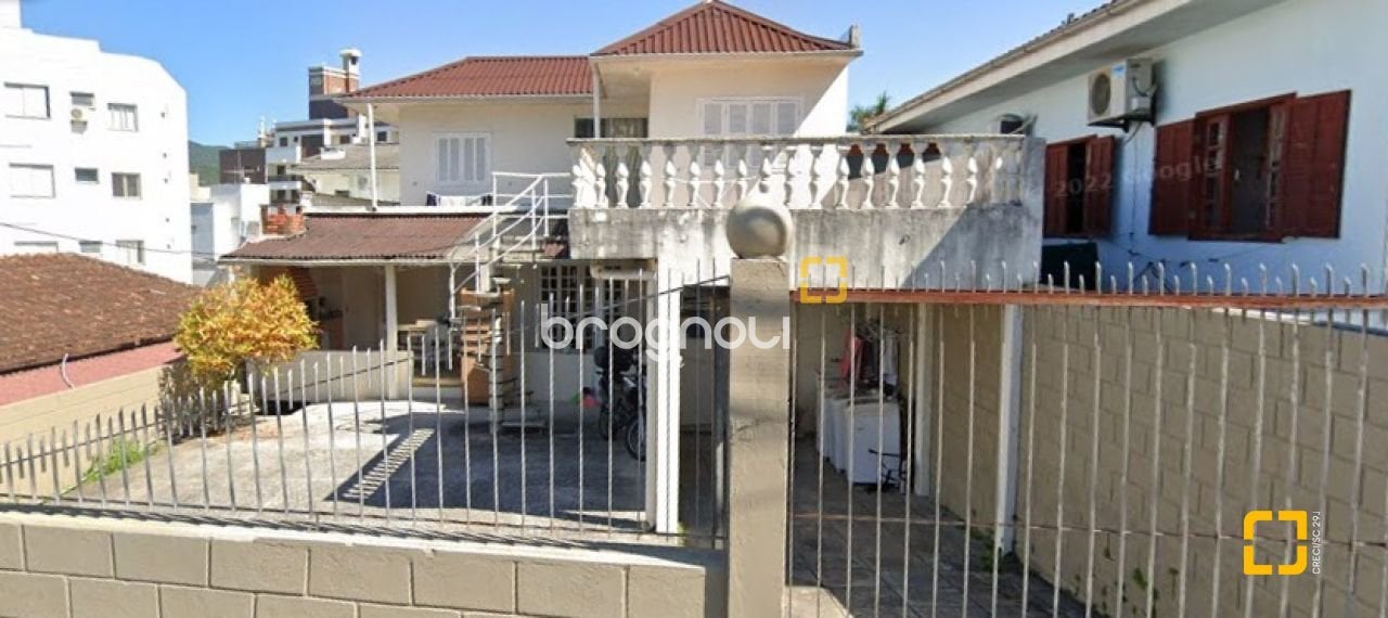 Casa à venda em Trindade, Florianópolis/SC — foto principal