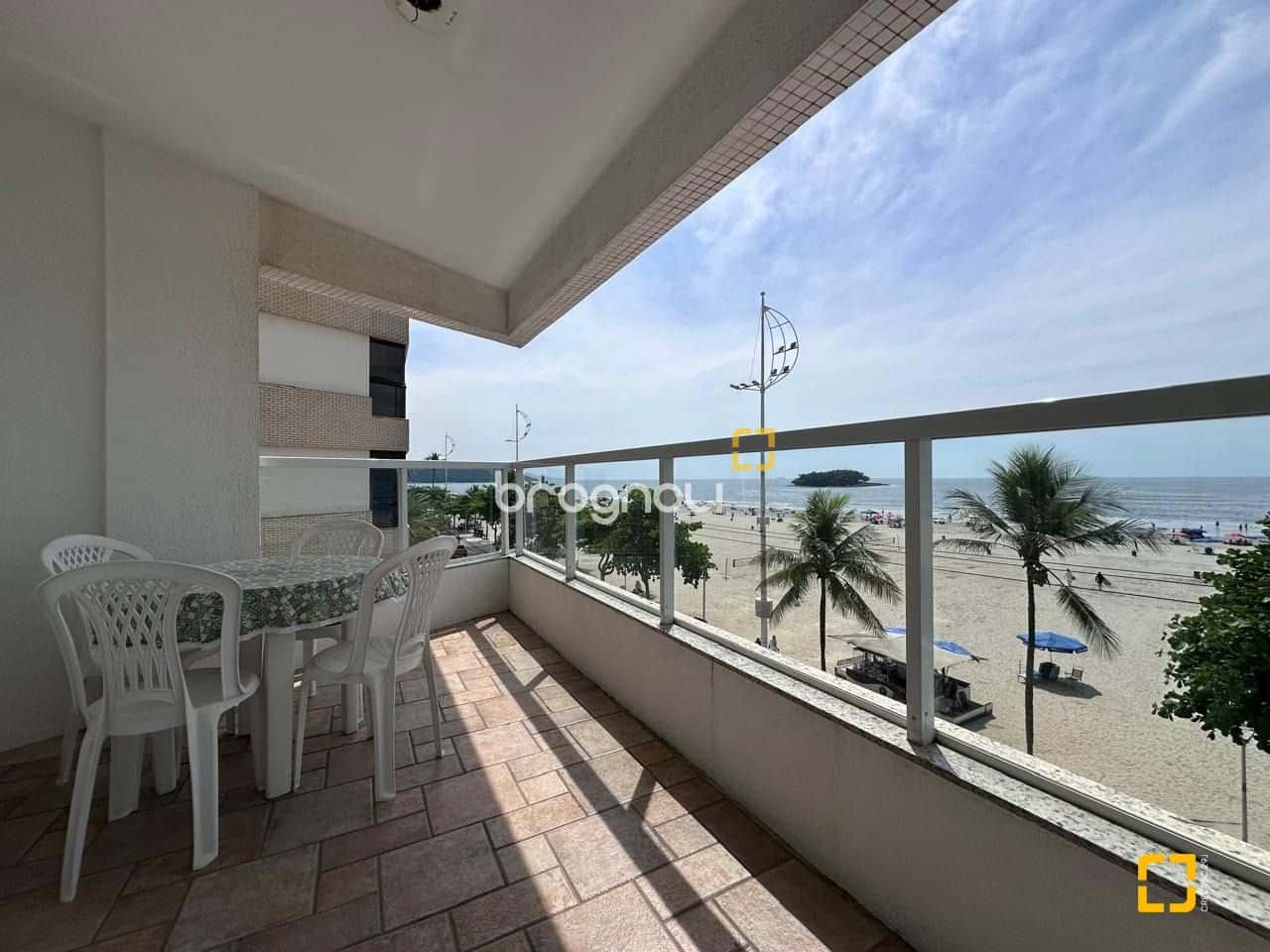 Apartamento Frente Mar em Balneário Camboriú — foto principal