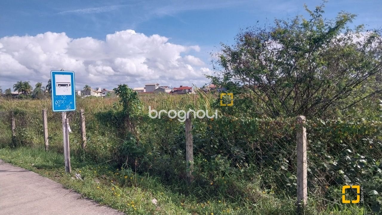 Terreno à venda em Carianos, Florianópolis/SC — foto principal