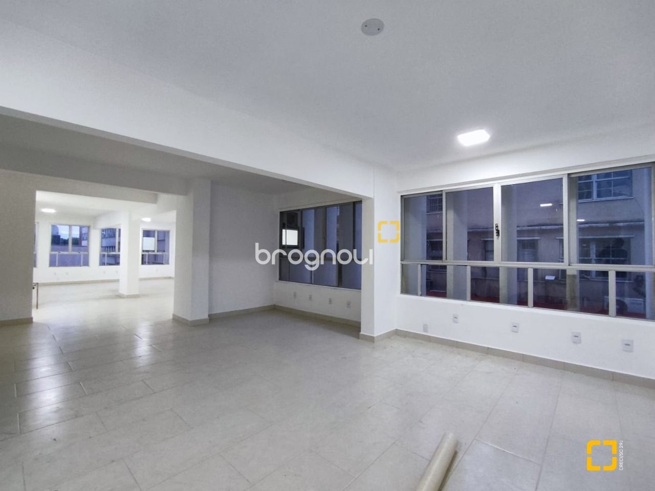 Sala Comercial à venda em Centro, Florianópolis/SC — foto principal