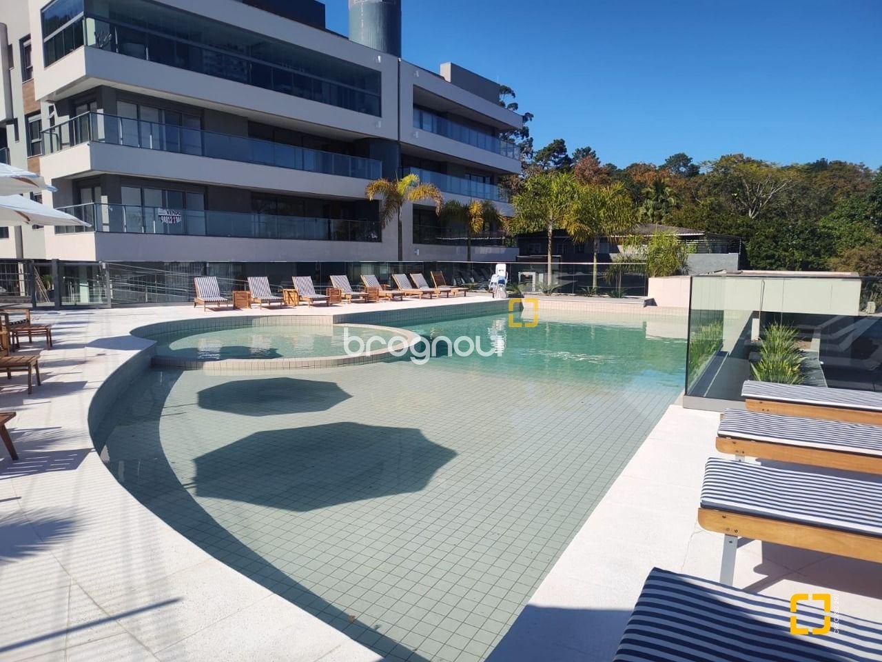 Apartamento à venda em Cacupé, Florianópolis/SC — foto principal