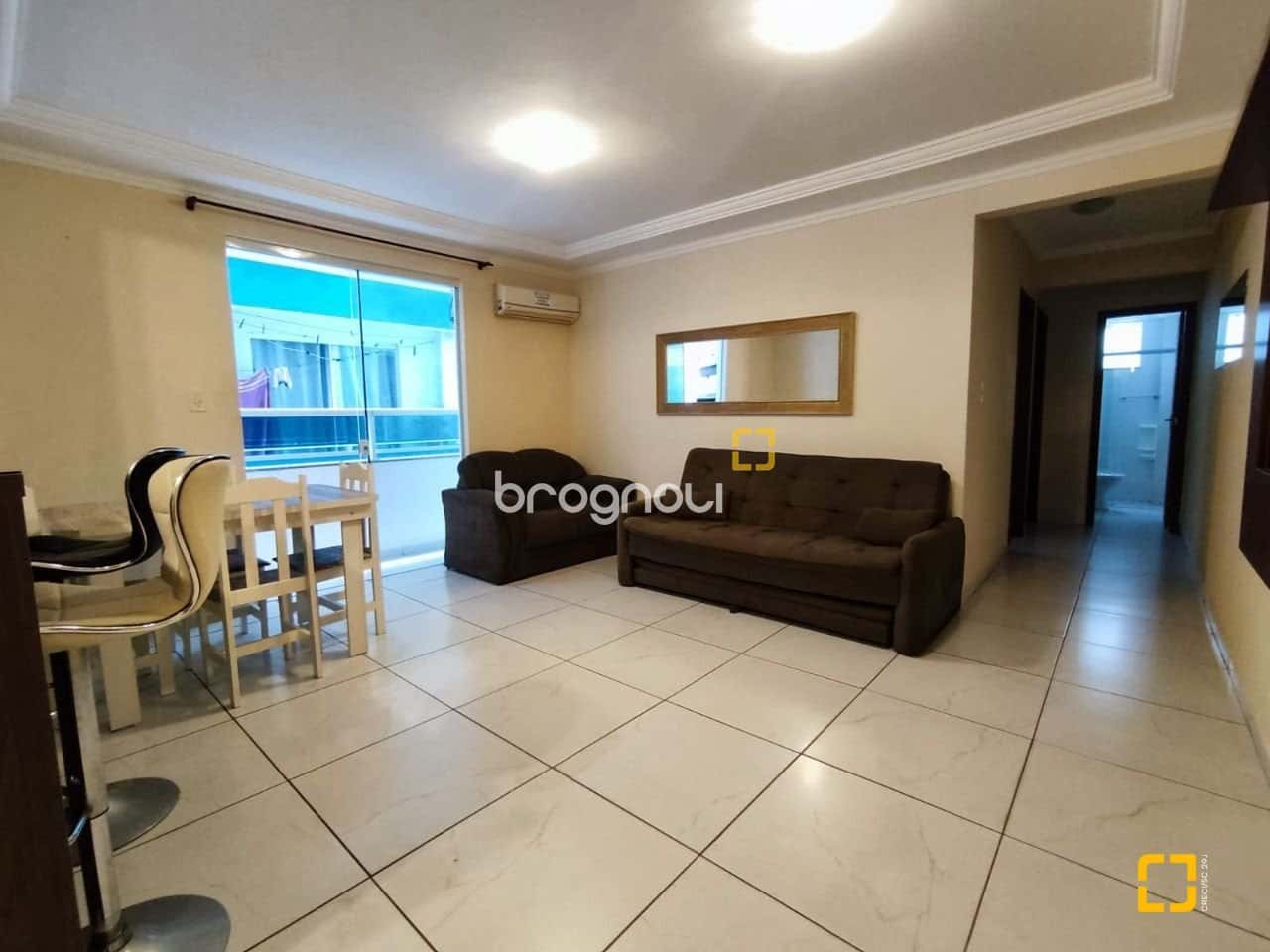 BROGNOLI VENDE - Apartamento 2 dormitórios, sendo 1 suíte, no bairro dos Ingleses - Florianópolis. — foto principal