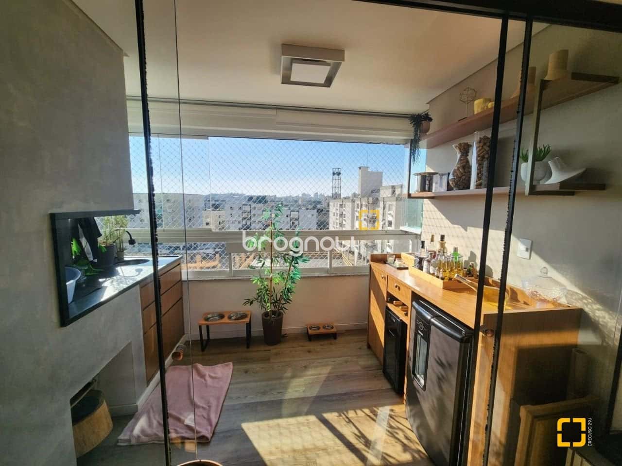 Apartamento 3 dormitórios com suíte, semi mobiliado - 4 vagas de garagem — foto principal