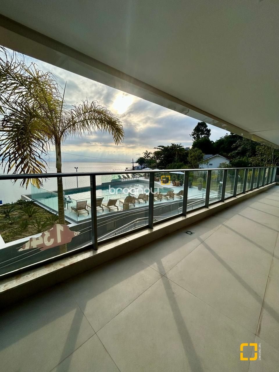 Apartamento à venda em Cacupé, Florianópolis/SC — foto principal