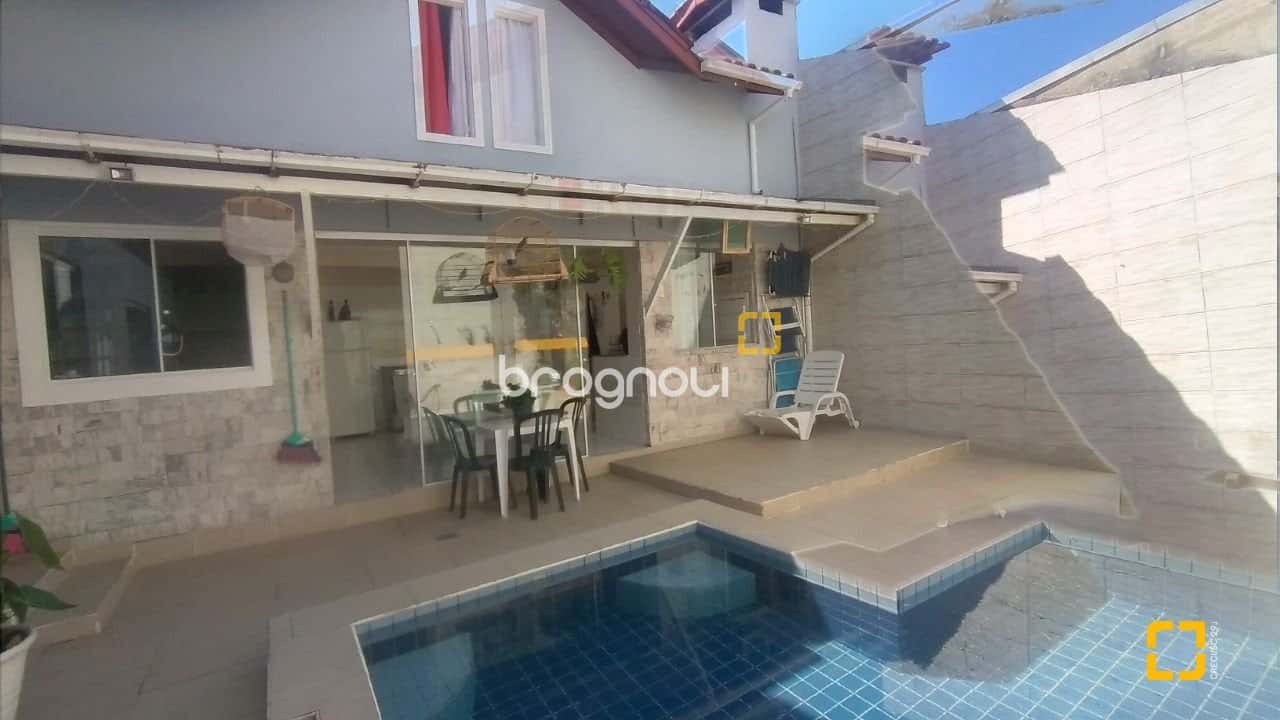 Casa com 4 quartos, piscina no Monte Verde, Florianópolis — foto principal