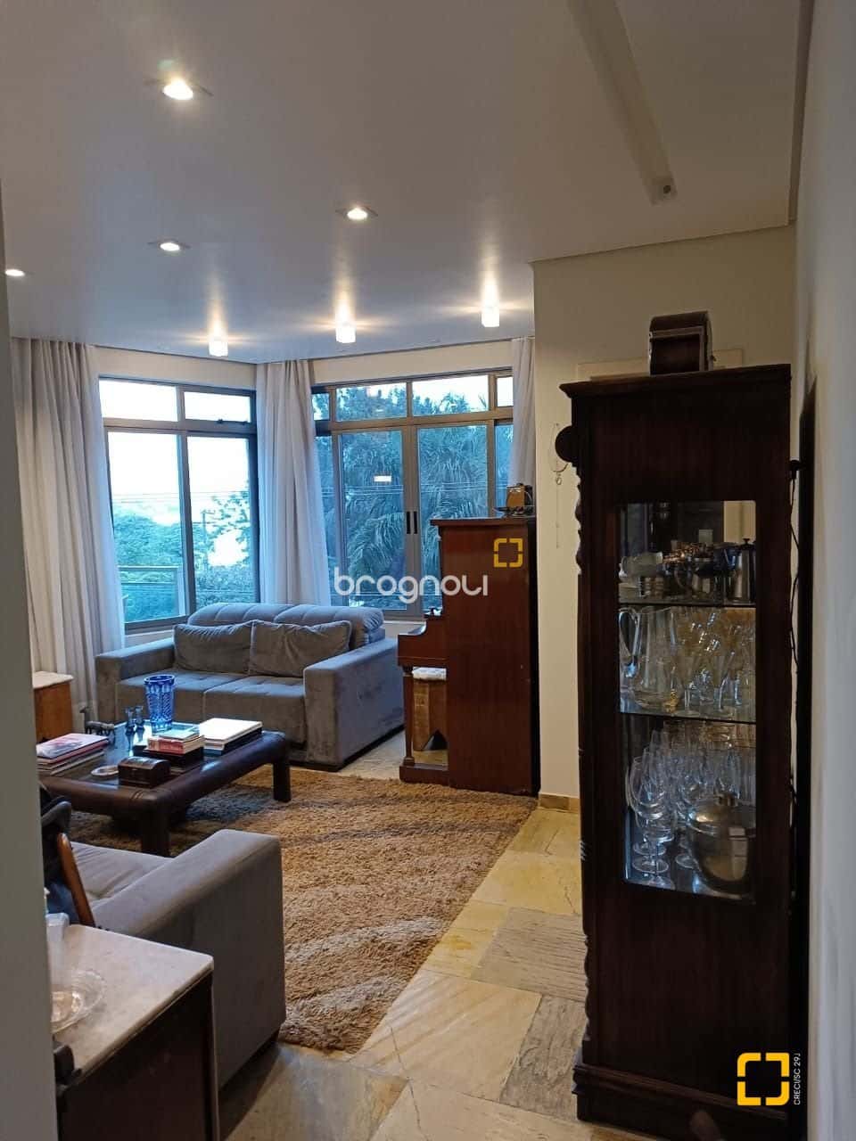 Apartamento próximo ao Beiramar Shopping — foto principal
