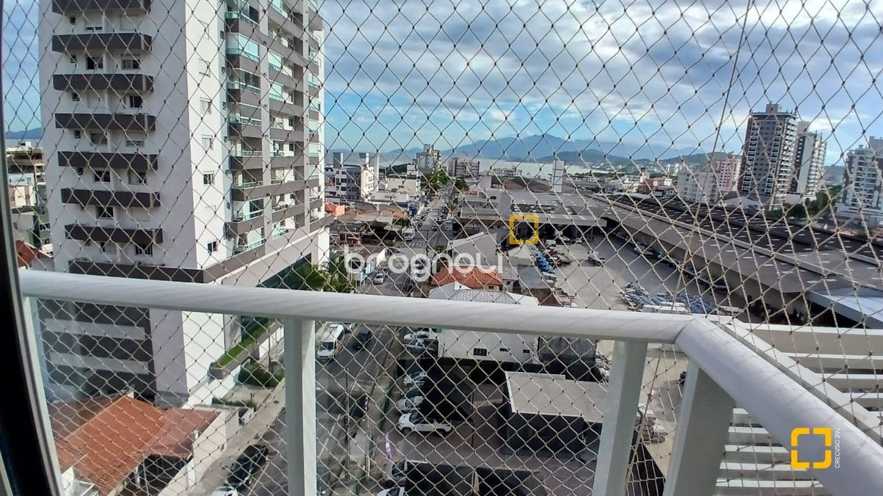 Apartamento à venda em Kobrasol, São José/SC — foto principal