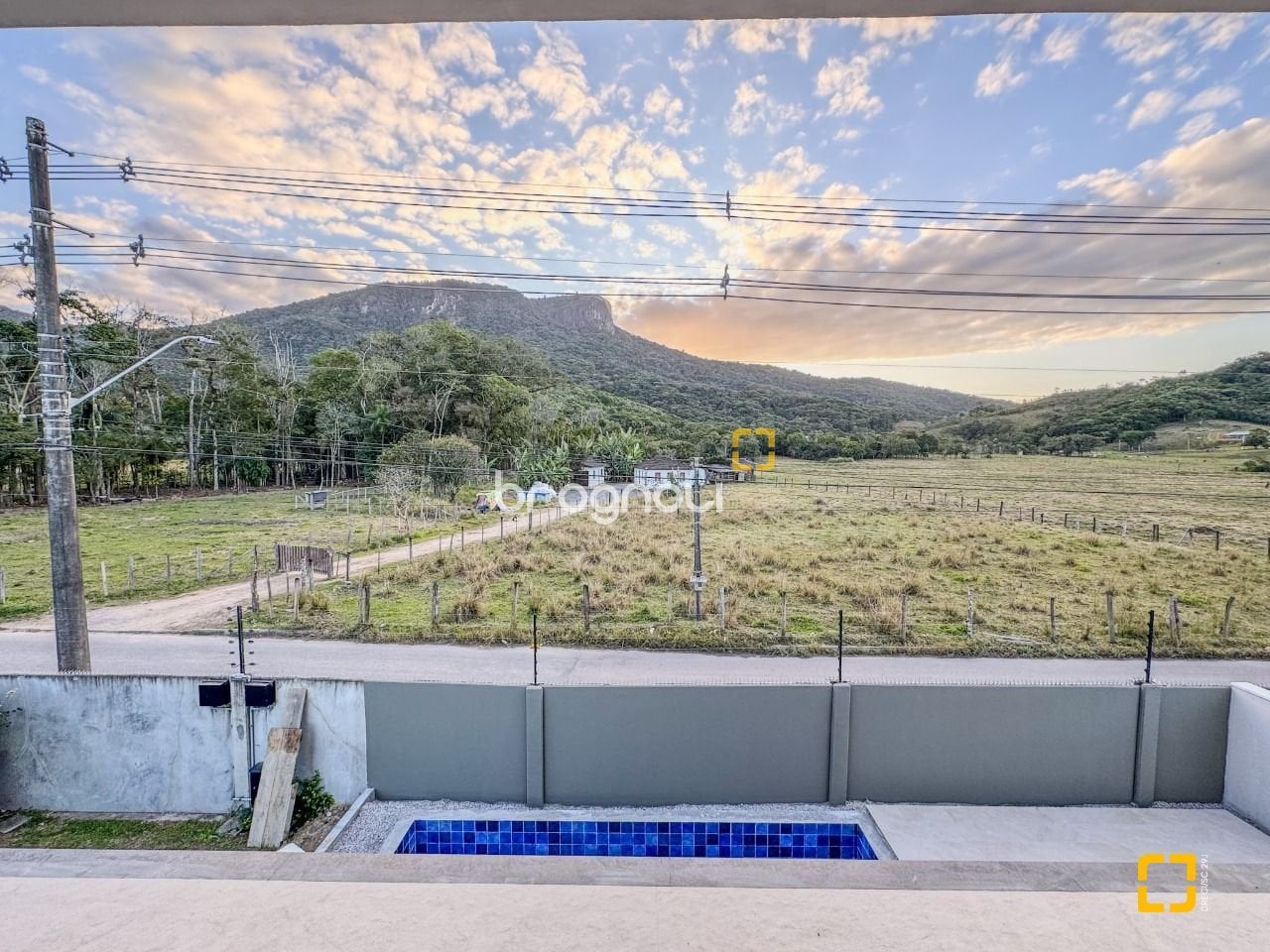 Casa em Condomínio à venda em Pedra Branca, Palhoça/SC — foto principal