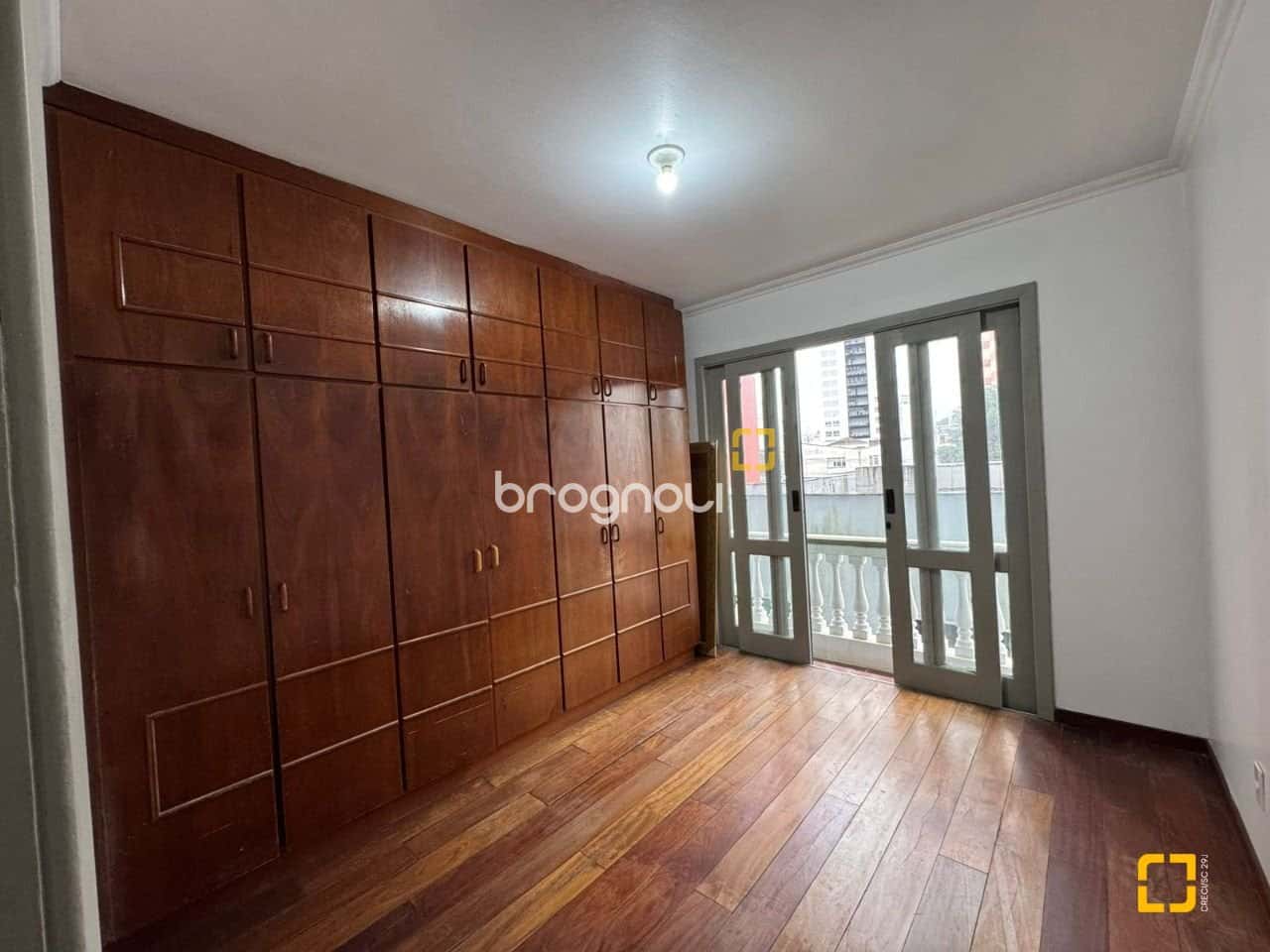 Apartamento com 2 dormitários no centro de Florianópolis — foto principal