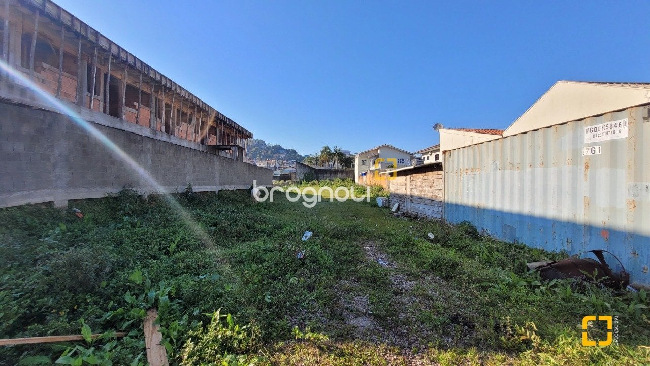 Terreno à venda em Fazenda Santo Antônio, São José/SC — foto principal