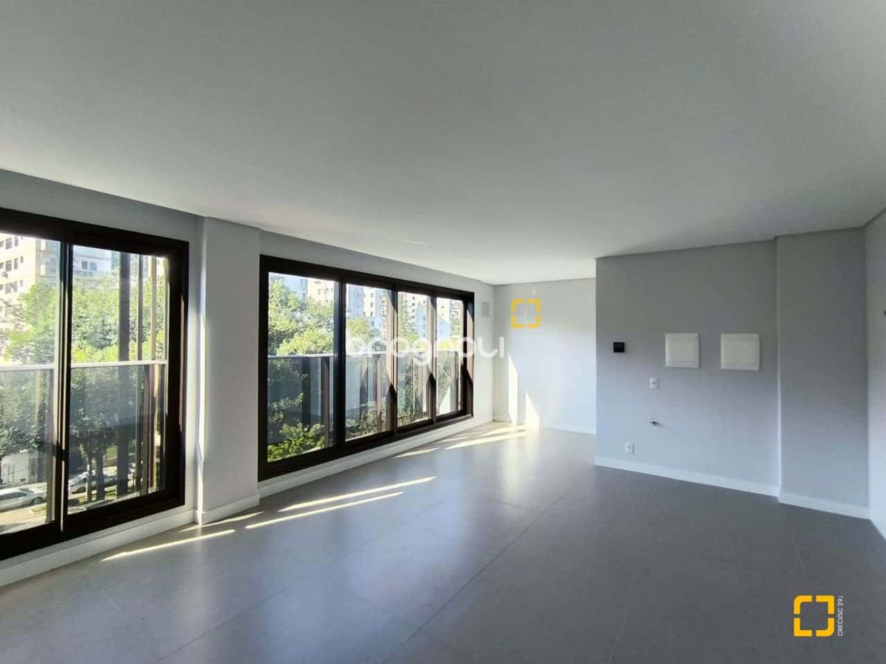 Apartamento novo com 1 dormitório, 1 vaga - 57m2 privativos - Centro - Fpolis - SC — foto principal