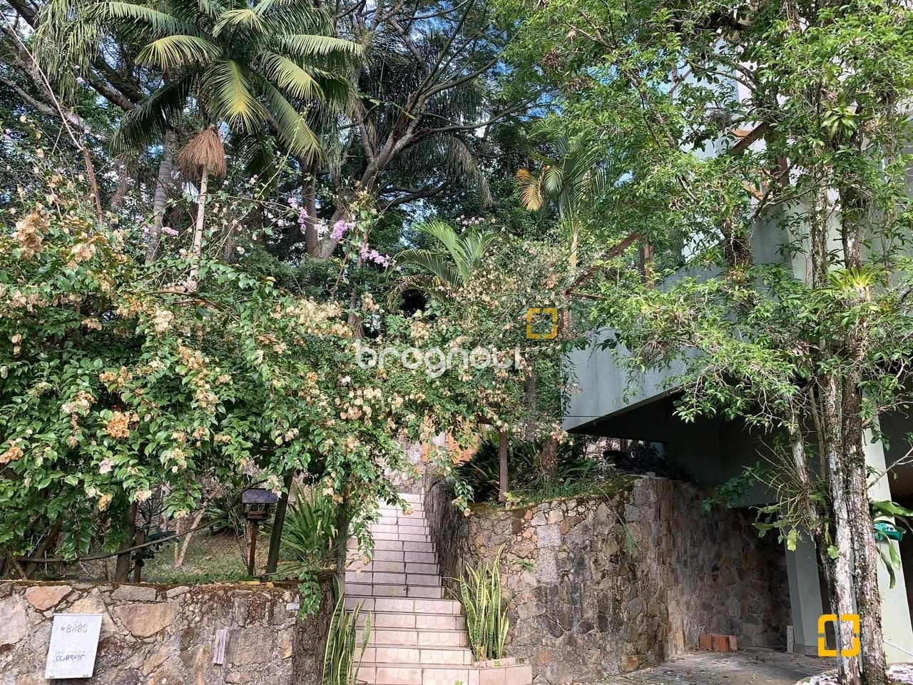 Casa à venda em Lagoa da Conceição, Florianópolis/SC — foto principal