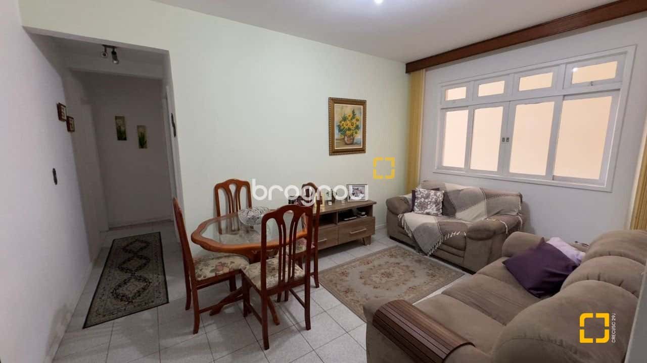 Apartamento de 2 dormitórios a venda no Centro de Florianópolis. — foto principal