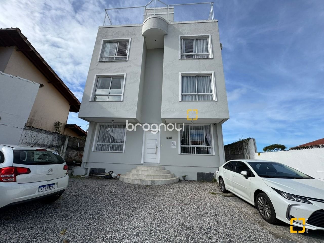Prédio à venda em Trindade, Florianópolis/SC — foto principal