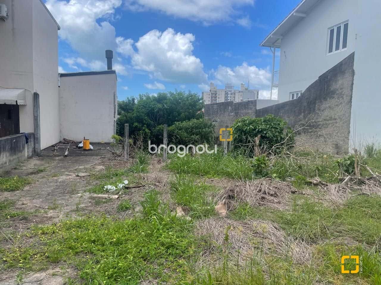 Terreno com 412,37 m² Bairro Capoeiras / Estreito Florianópolis SC — foto principal