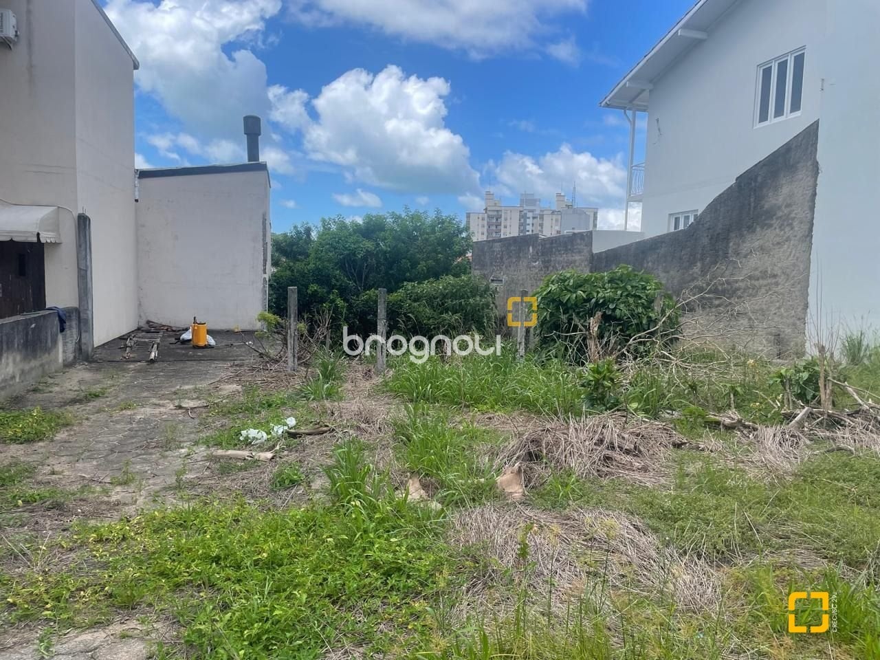 Terreno à venda em Capoeiras, Florianópolis/SC — foto principal