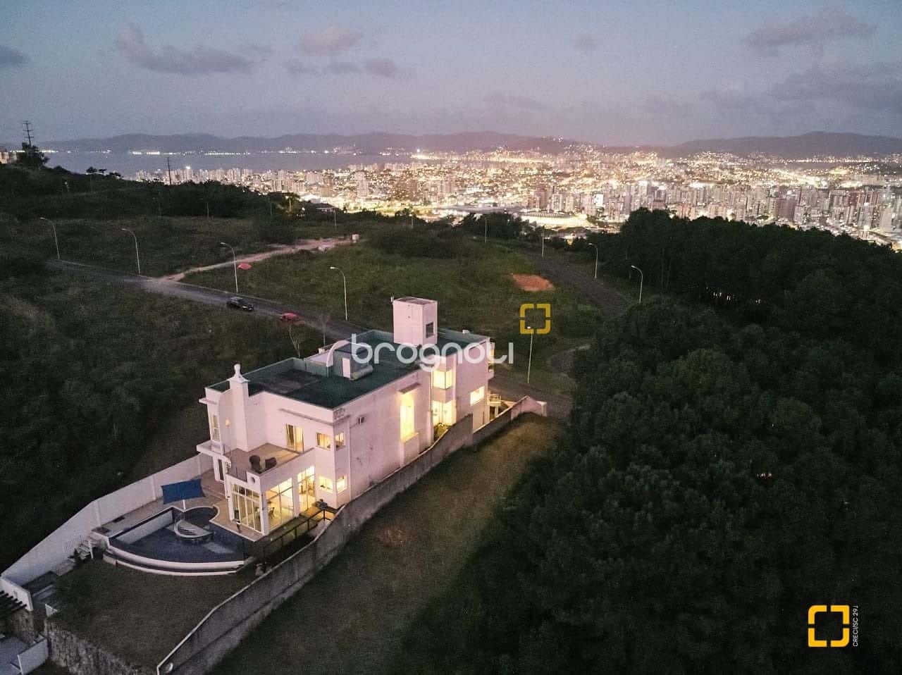 Casa 5 quartos São Jose-SC — foto principal
