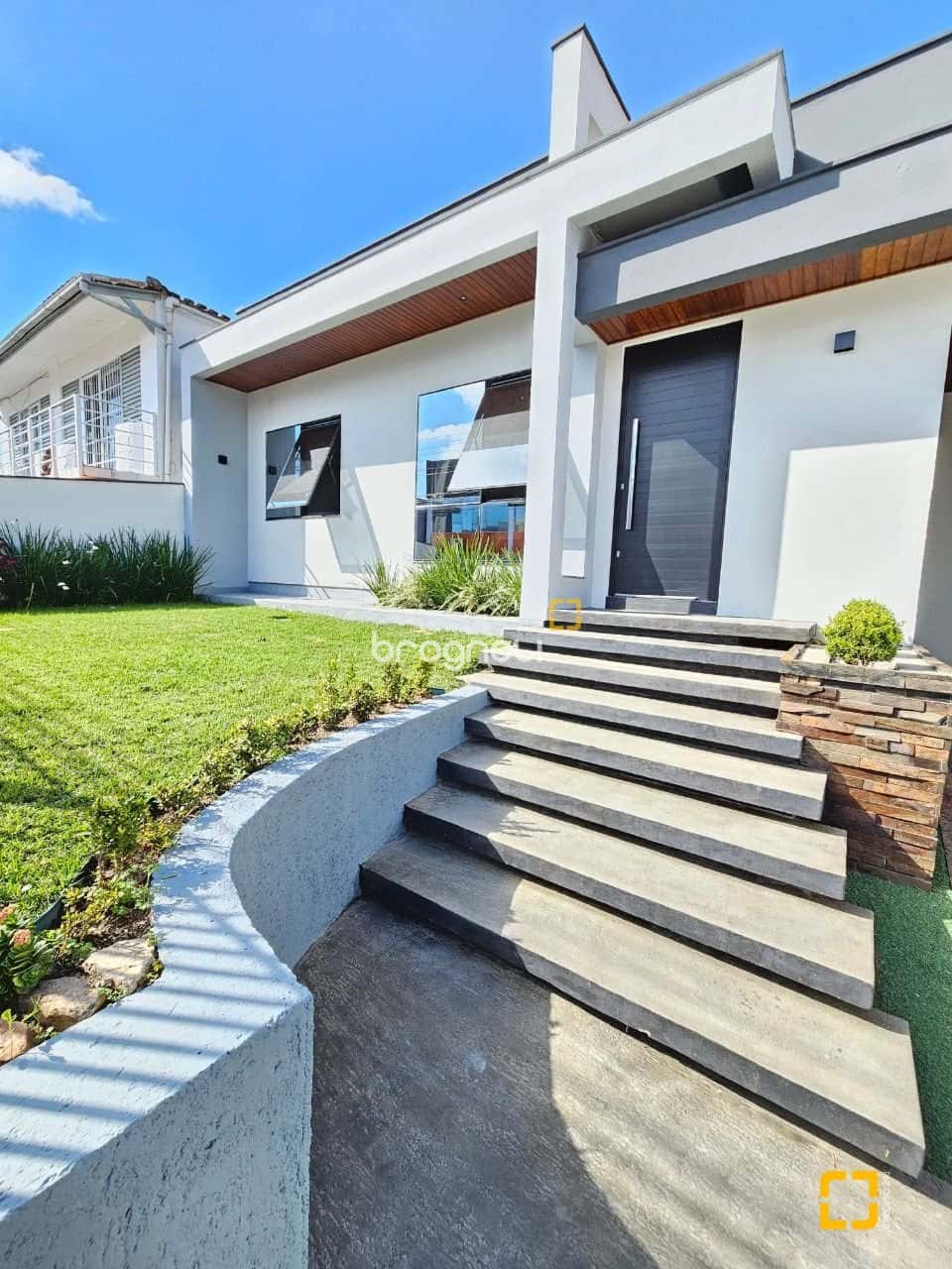 Casa 3 dormitórios à venda em Barreiros - São José/SC — foto principal