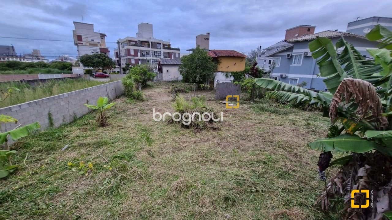 TERRENO COMERCIAL E RESIDENCIAL EM CAMPECHE 929,30M² DE ÁREA PARA INVESTIDOR ÓTIMA LOCALIZAÇÃO — foto principal