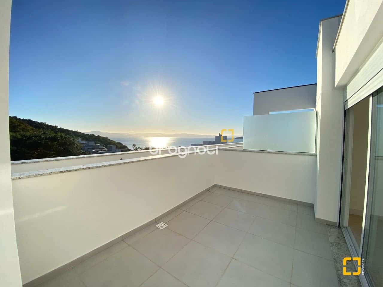 Apartamento duplex com 3 dormitórios à venda no Alberto de Santiago Residence - João Paulo, Florianó — foto principal