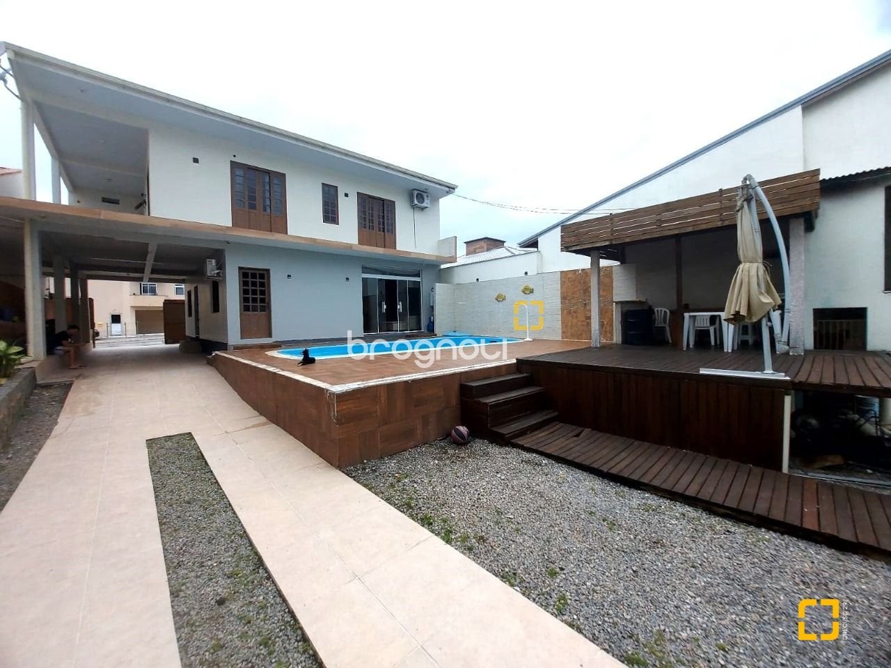 Casa à venda em Sertão do Maruim, São José/SC — foto principal