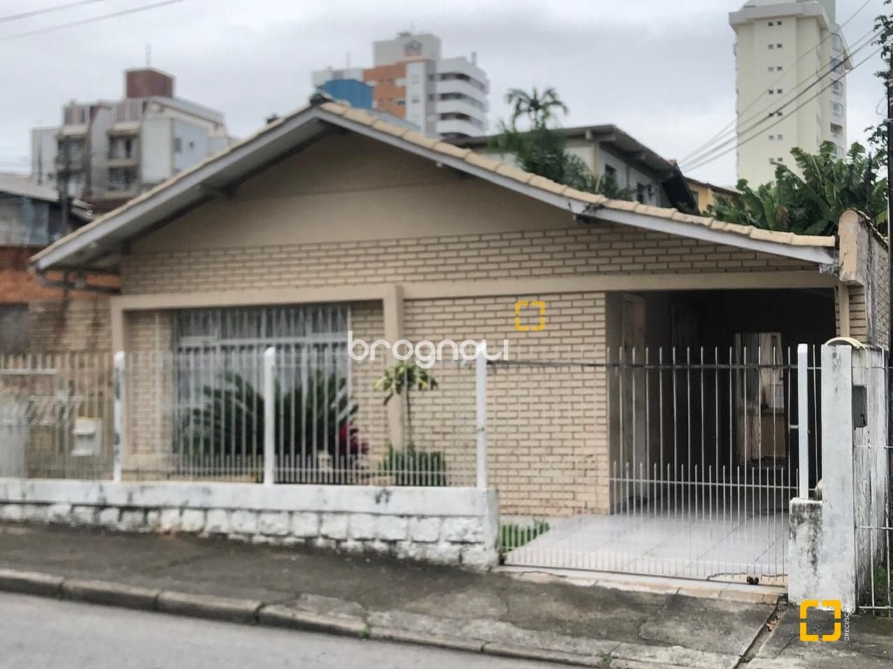 Casa à venda em Estreito, Florianópolis/SC — foto principal